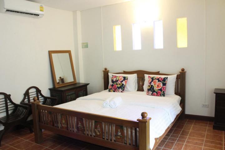 บ้านริมเนิน รีสอร์ท งาว Ngao Exterior photo